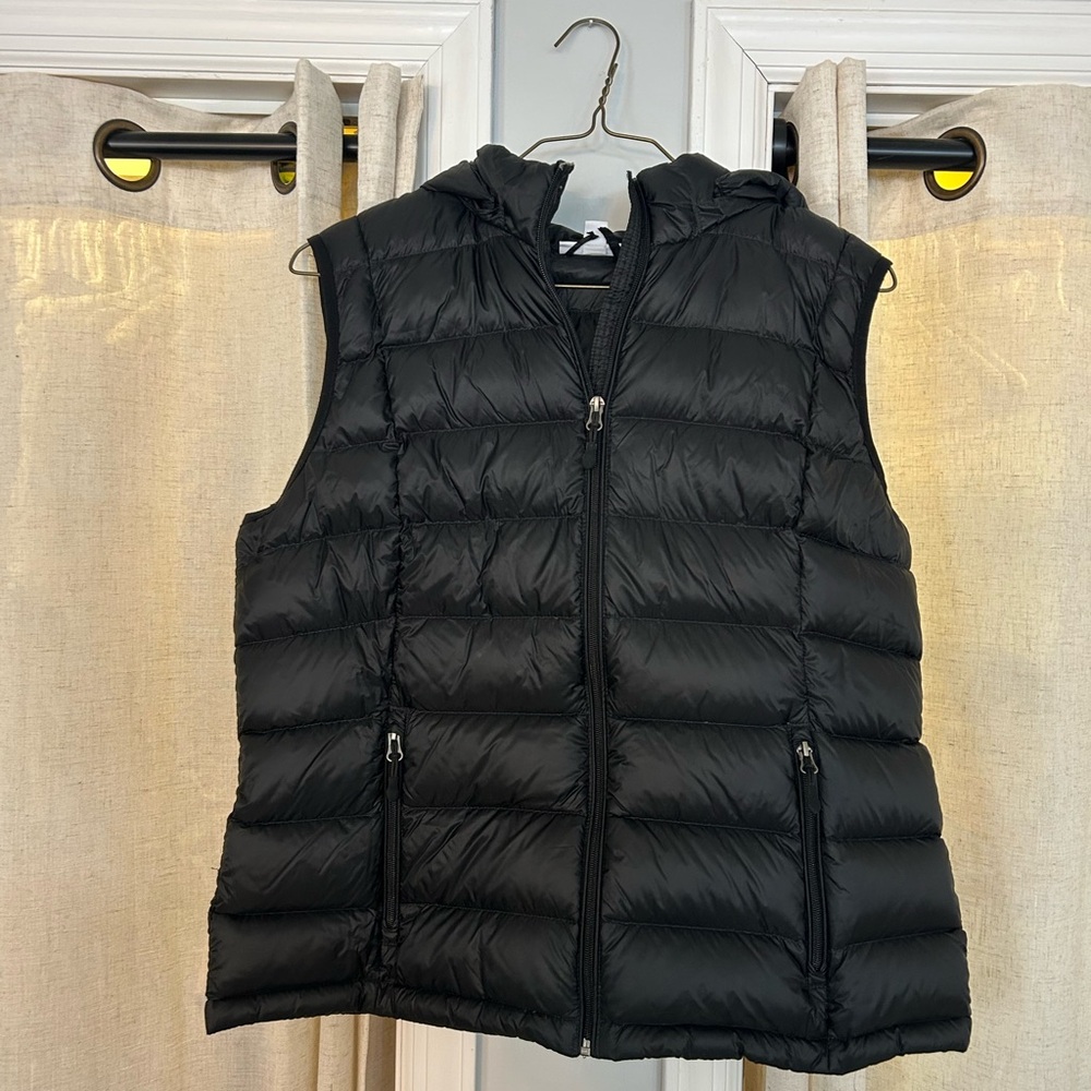 Charter Club Black Hooded Puffer Vest